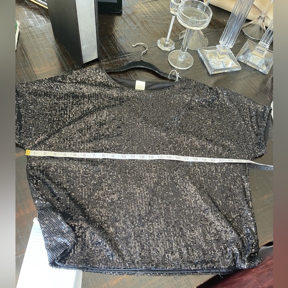 H&M black sequin top - Picture 4 of 5